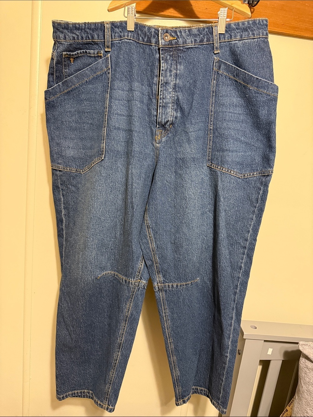 New FRYE Barrel Womens Jeans Medium Wash 16
